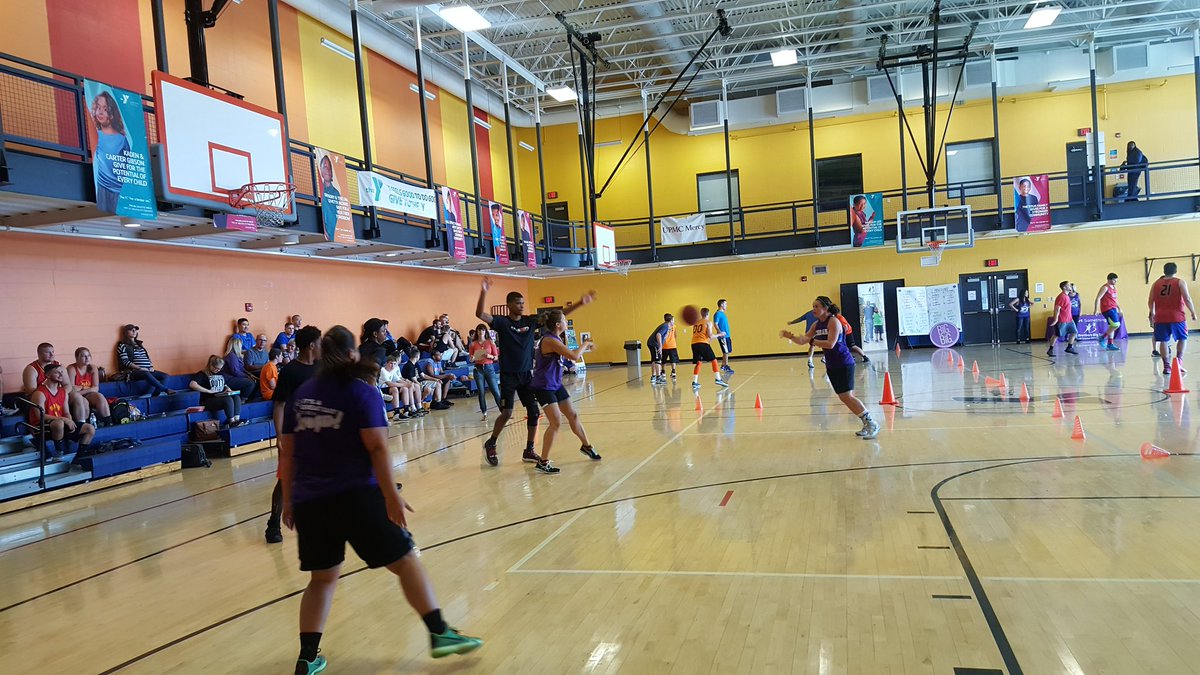 RJettHoopsFdn's tweet image. I'm still #alive &amp;amp; doing what I love. Thnx 2 #CardiacTesting #Jetterstory   #TestYourAthlete #SCD #AthletesGetTested