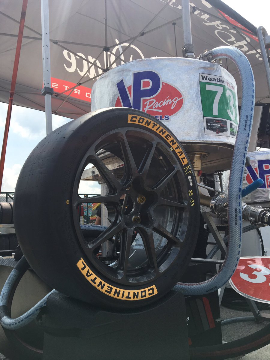 continentaltire's tweet photo. Today's race will be a one race stop. Look for teams to take on 4 Continental tires, fuel, & a driver change. #tiresrule https://t.co/4LJR4dJ6ZT