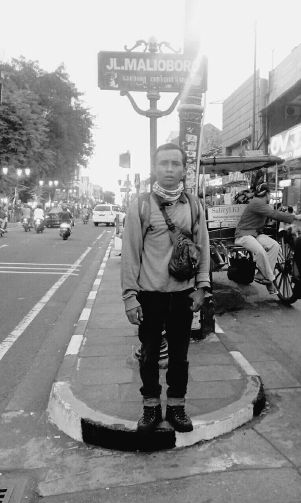 sonyclosefriend's tweet photo. @Malioboro_Jogja https://t.co/8KFT3OCl0q