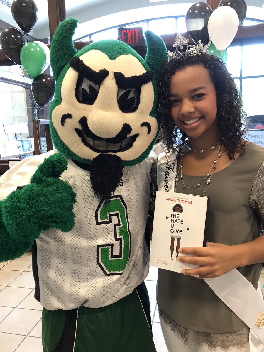 <a href="/that_kid_syddd/">Sydni Lollar</a> reading Pinkalious to children at the GHS Literacy event at Barnes &amp; Nobles. #Read2Lead #FightEvilReadBooks