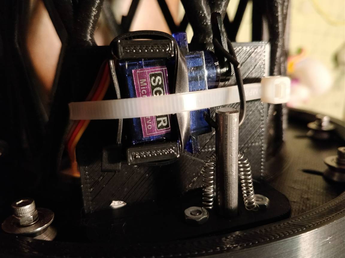 warmasterdook's tweet photo. I know this lock mechanism looks janky but it has worked 99% of the time so far. Function over form.
#Torbjorn #MadeByDook https://t.co/Th3rjb03md