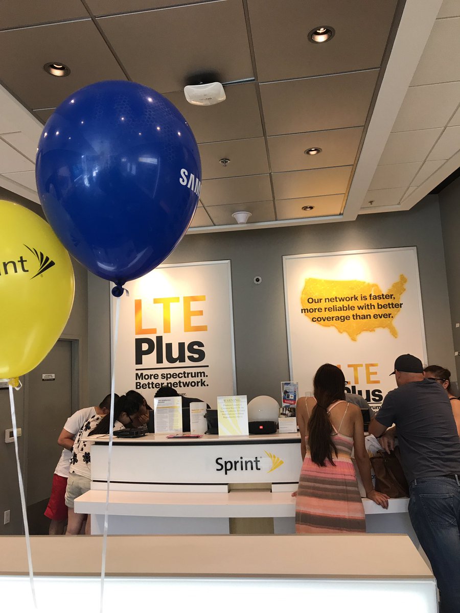 BeastSprint2725's tweet photo. Come join our party!!! 5 lines for $90!!! #Worksforme #SprintSaysThanks #AmazingLA https://t.co/GVmNQFuyEC