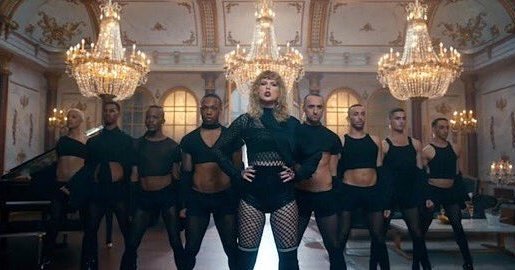 This is what happens when #Beyonce needs a Snickers. Y'all gotta stop this. #Taylor #Beyhive #AppropriationLikeAMF