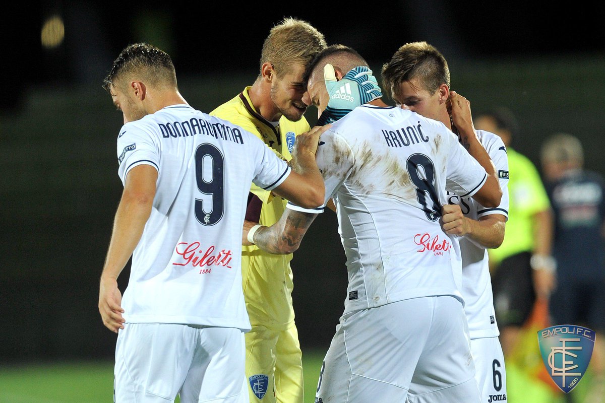 EmpoliFC's tweet photo. INTERVALLO - Il primo tempo finisce 1-1: vantaggio Ternana con Finotto, pari azzurro con Krunic #TEREMP https://t.co/SmAvMwjMc6