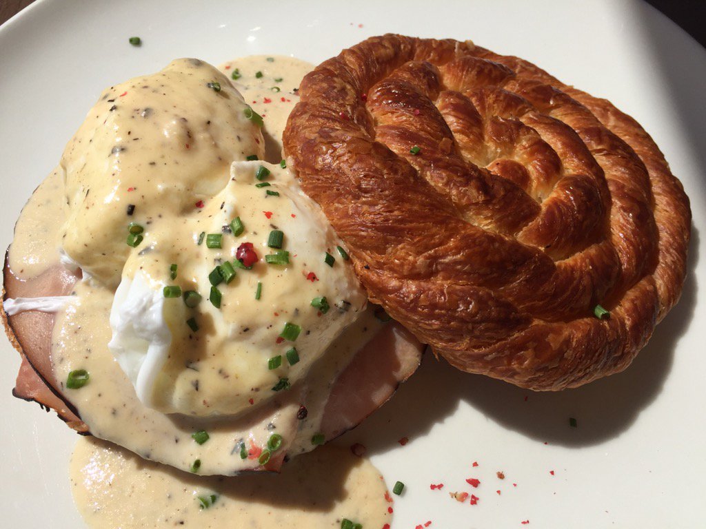 Duckpate1's tweet photo. @tremontcafe for delicious #saturdaymornings  loved every bite https://t.co/HG12yWK67N