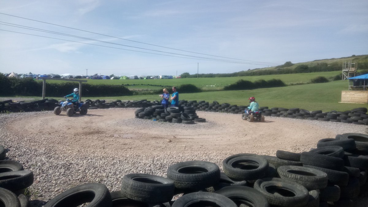 TW_Osmington's tweet photo. Nach Quadbiking und Aeroball verbringen wir die letzten Stunden am Lagerfeuer!🔥🔥
#fasterharderquadbikes
#go4goal
#thisisarepeataftermesong! https://t.co/zrYlhdXmMU