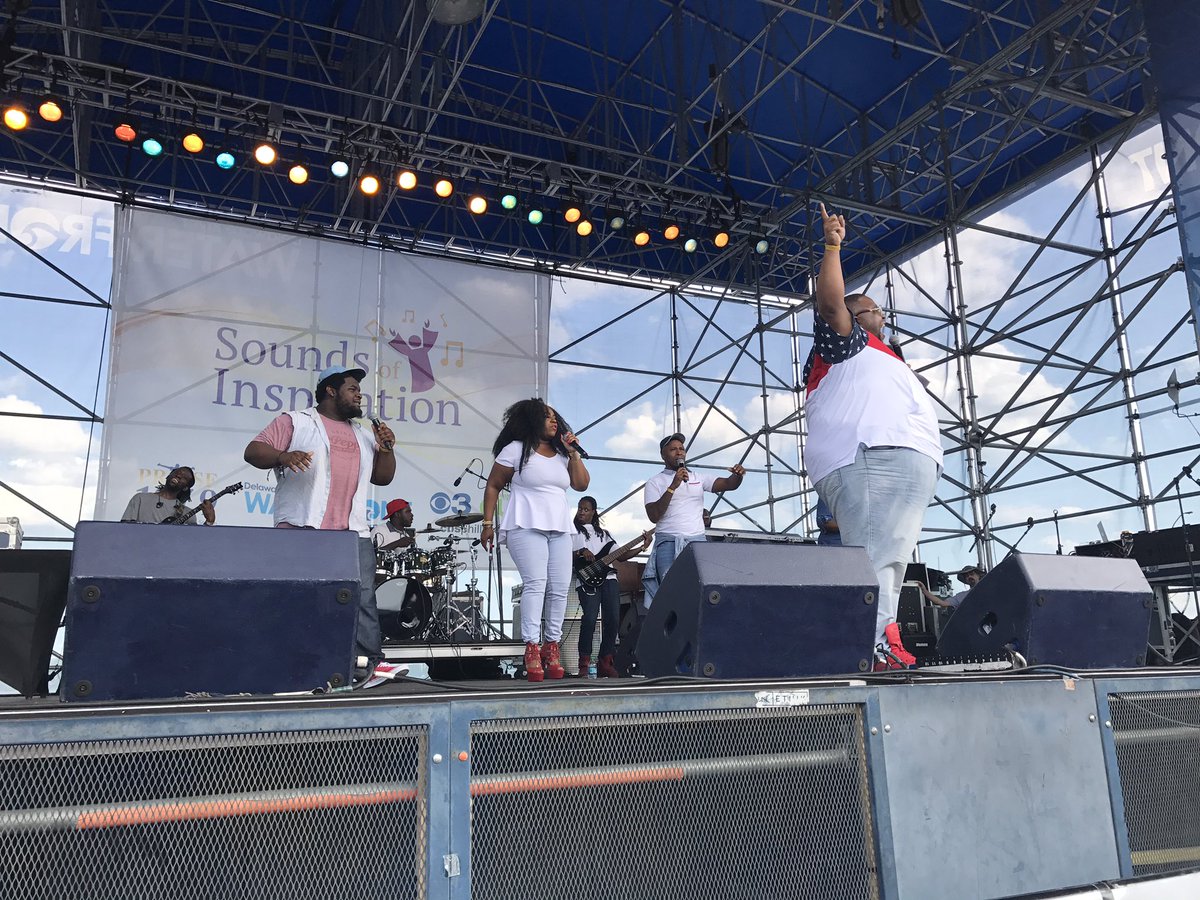 PraisePhilly's tweet photo. #SoundsOfInspiration at Penns Landing! #MarkCollier https://t.co/iWYcR2d6hx