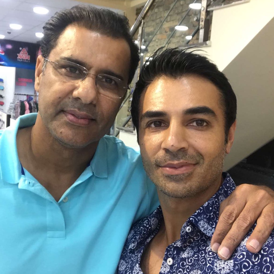 im_SalmanButt's tweet photo. Been an honour to hav played with legend @waqyounis99 and was great to catch up with respected coach. Stay blessed https://t.co/NPGLEmswn5