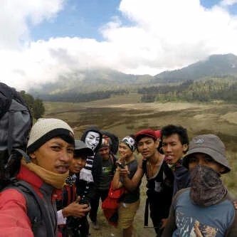 sonyclosefriend's tweet photo. Cuman ada ini tet @Eritaruth https://t.co/XUyh1iODLQ