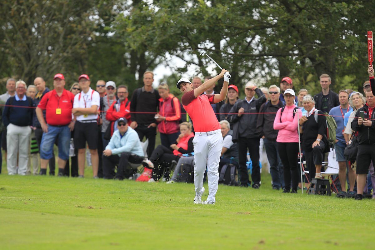 The support and atmosphere this week has been amazing! Best tournament and fans all year 🇩🇰🇩🇰 one last round to go! #MadeinDenmark