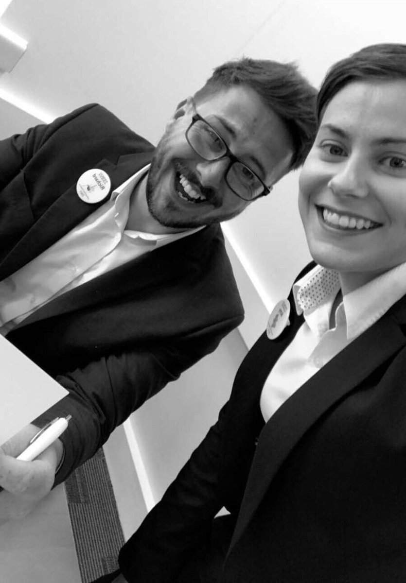 10 weeks without my work husband! Behave <a href="/RichardTait7/">Richard Tait 🏴󠁧󠁢󠁳󠁣󠁴󠁿🐓</a> and I'll see you in November 🤓 #haircuts #twinsies #whatyouwearing