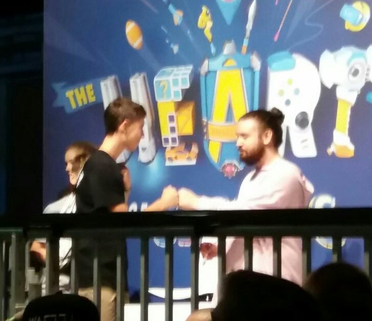 _cedric_m's tweet photo. Mein Bro und ich!💪😂 @Sturmwaffel https://t.co/pOqvT3aujD