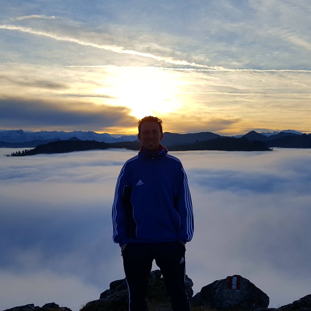 essbauer's tweet image. #sparber #seaoffog  #abovetheseaoffog