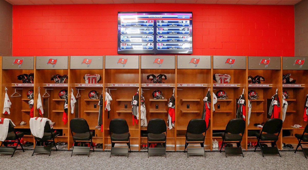 Buccaneers's tweet photo. New locker room stocked! 💯

#CLEvsTB #SiegetheDay https://t.co/RyxrMX3u2H