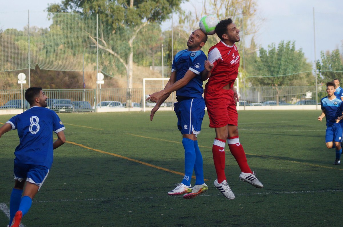 FEMontgat's tweet photo. Las imágenes que nos ha dejado el partido ante la @udvistaalegre (2-1):  https://t.co/YpYfqUvUgy | Fotos @m_exposito93 #2cat2 #SienteHermes https://t.co/YMWFHW6vF7