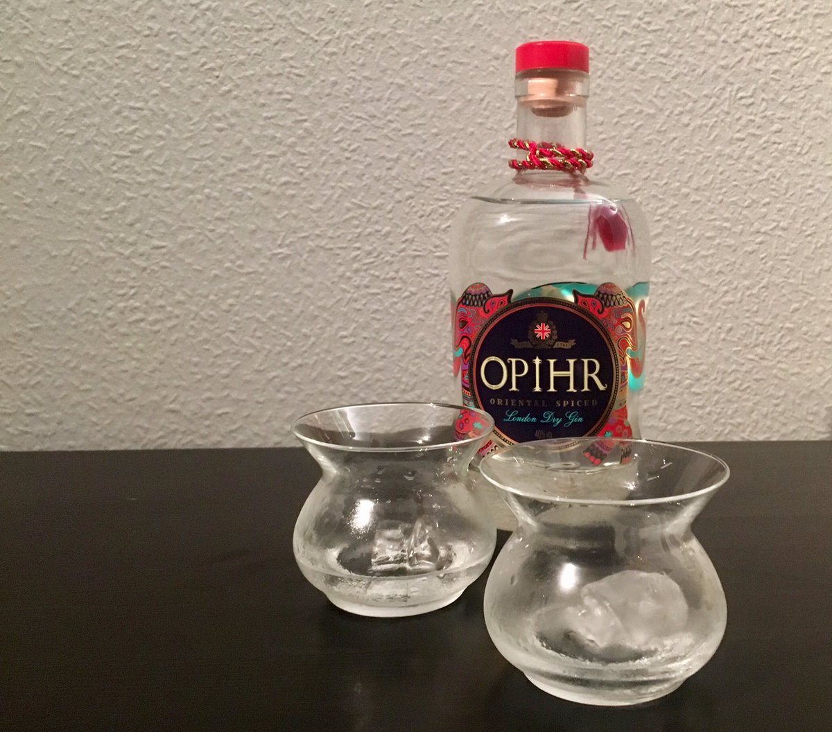 AndyPandyHart's tweet photo. Putting what @TheGinWhore taught us last night into practise! A great show @edfringe thanks again for the @TheNEATGlassUK @OpihrGin #Gin https://t.co/rGpLFdQLzP