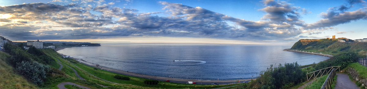 jot1983's tweet photo. Home 💜💜 @Scarborough_UK @Welcome2Yorks @YorksCoastRadio @IFYorkshire @Yorkshire_IP @NYMoorsCoast @i-Yorkshire #scarborough #home #sunset https://t.co/W5tWP69JE2