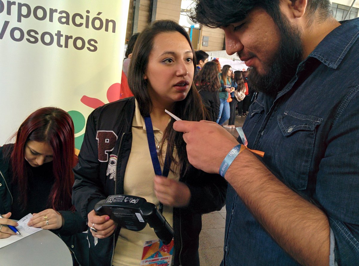 CorpVosotros's tweet photo. Trabajamos por la Salud y el Bienestar de nuestra juventud. ➕🚑

#CumbreJoven https://t.co/toi3i9iiWJ