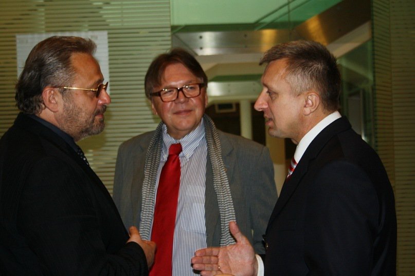 CEExport's tweet image. IBDM to CZ SK AT with #FORINDUSTRY PRAGUE &amp;amp; #INTERTOOL &amp;amp; #SMARTAUTOMATIONAUSTRIA VIENNA &amp;amp;
 #SCIENCERESEARCHINNOVATION BRNO May 14 – 18, 2018