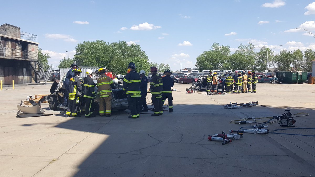 Denver_Fire's tweet image. Denver Fire Auto X Class draws firefighters from surrounding departments to help hone their skills in auto extrication.
