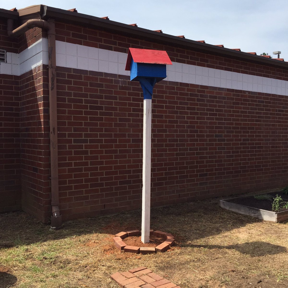 NorthAugElem's tweet photo. More pictures from our garden renovation! Thank you so much!!@CedarCreekWest @AikenPublicSch https://t.co/pb315ltwgF