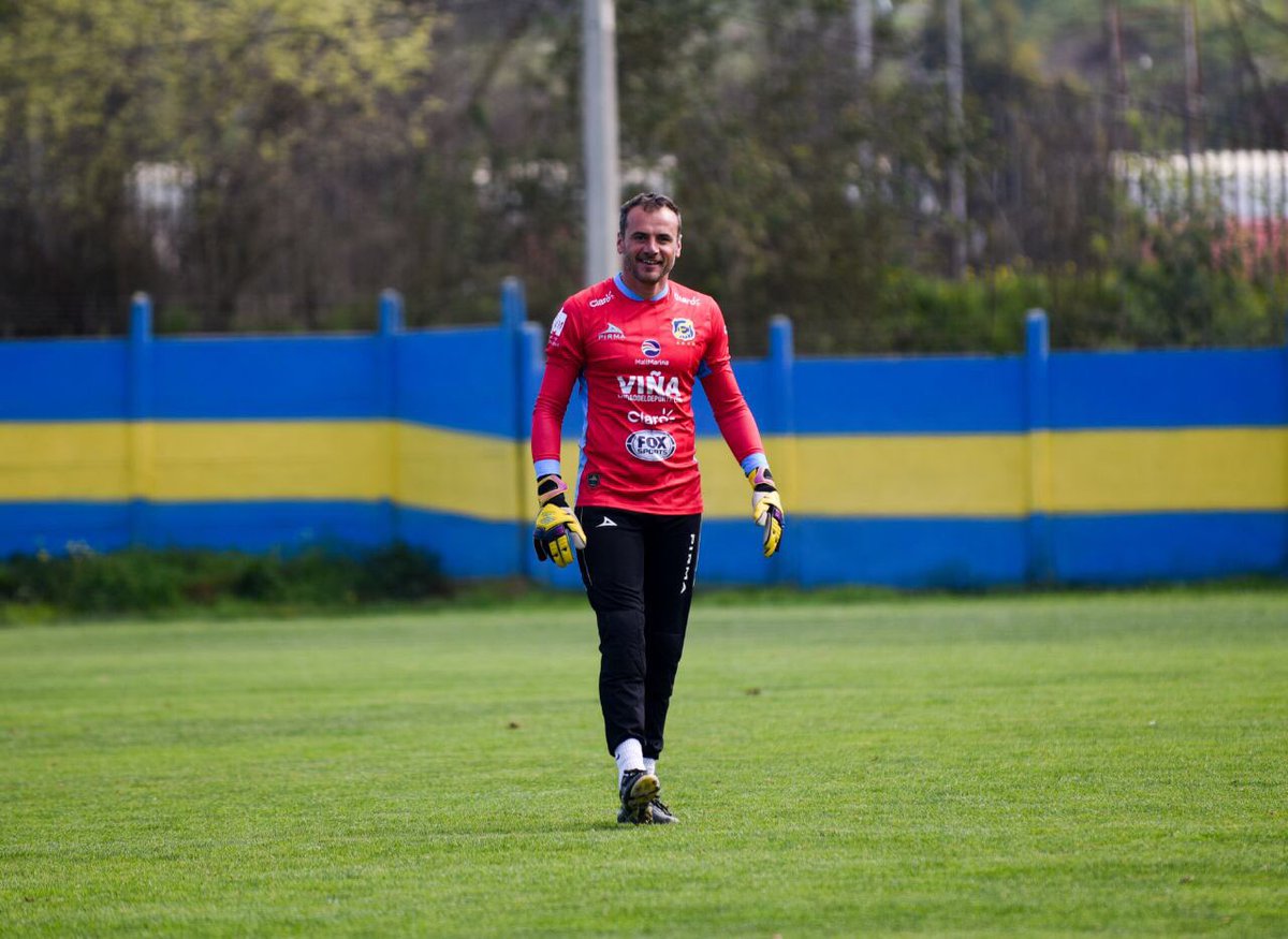 dalsasso76's tweet photo. Siempre es un honor defender el arco de everton!!! https://t.co/CCS4NlgACJ