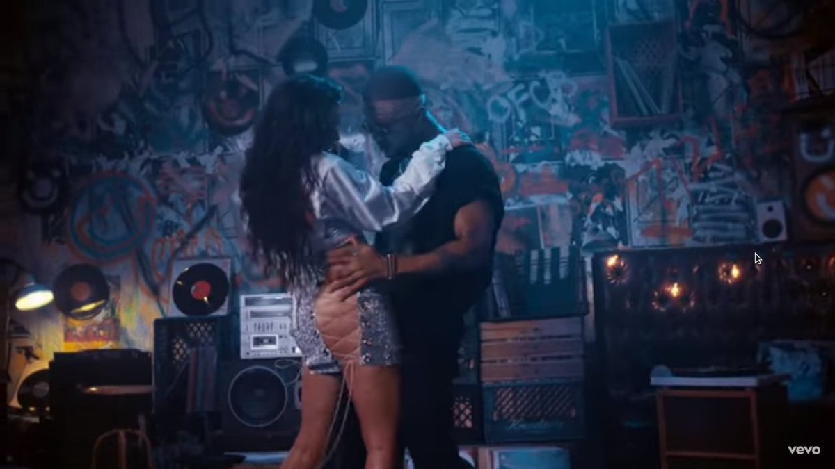 Cande2_Gonzalez's tweet photo. como superar esto?' @LaurenJauregui respondeme o dont say you love jaja te amooo #HeLikeThatVideo https://t.co/ukRPLW422C