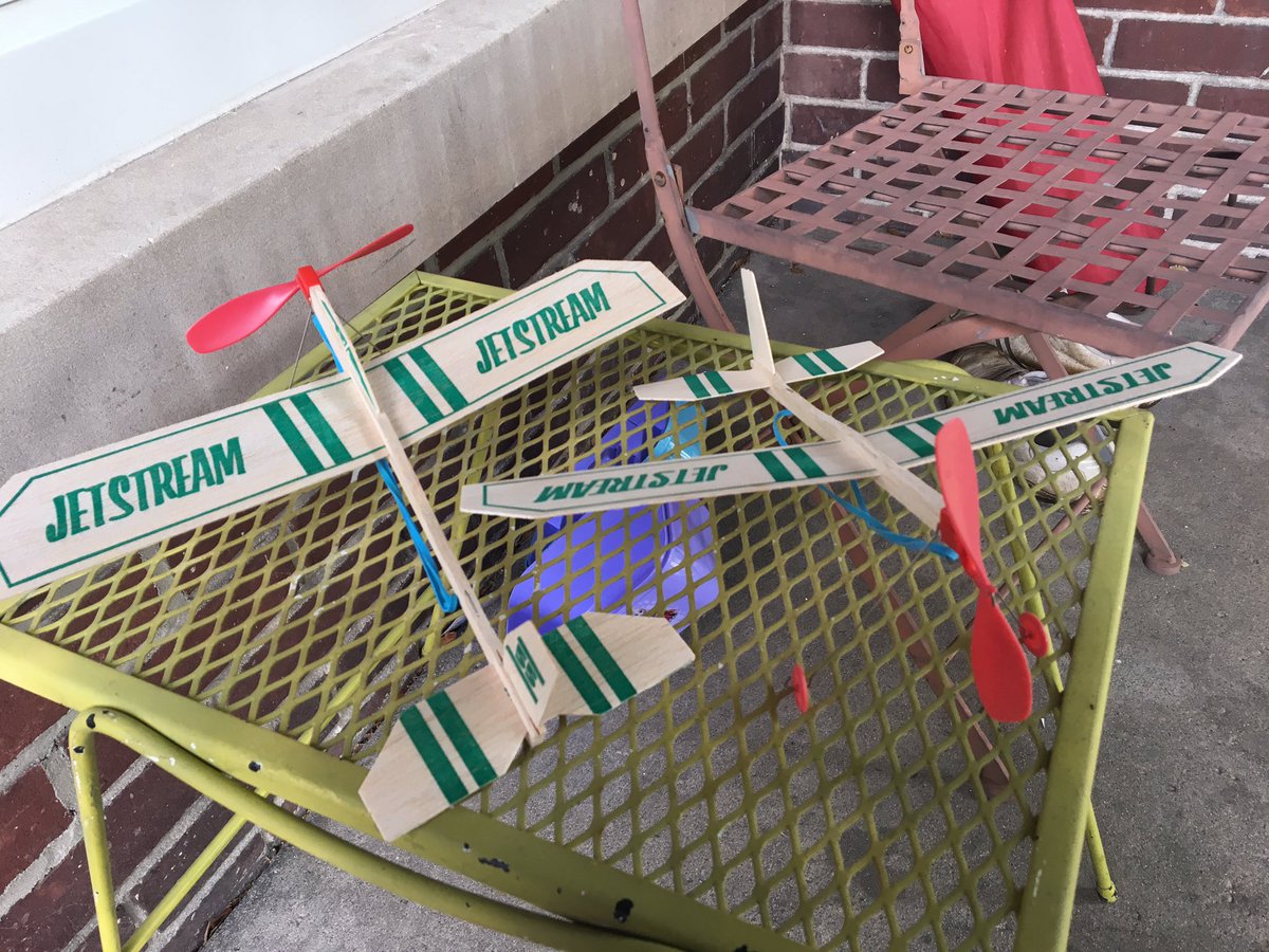 philloprie's tweet photo. Got these little prop planes for the girls. They like them, but I've def played with them more. Test, adjust, test. #engineernerd https://t.co/VVbNJPmWkz