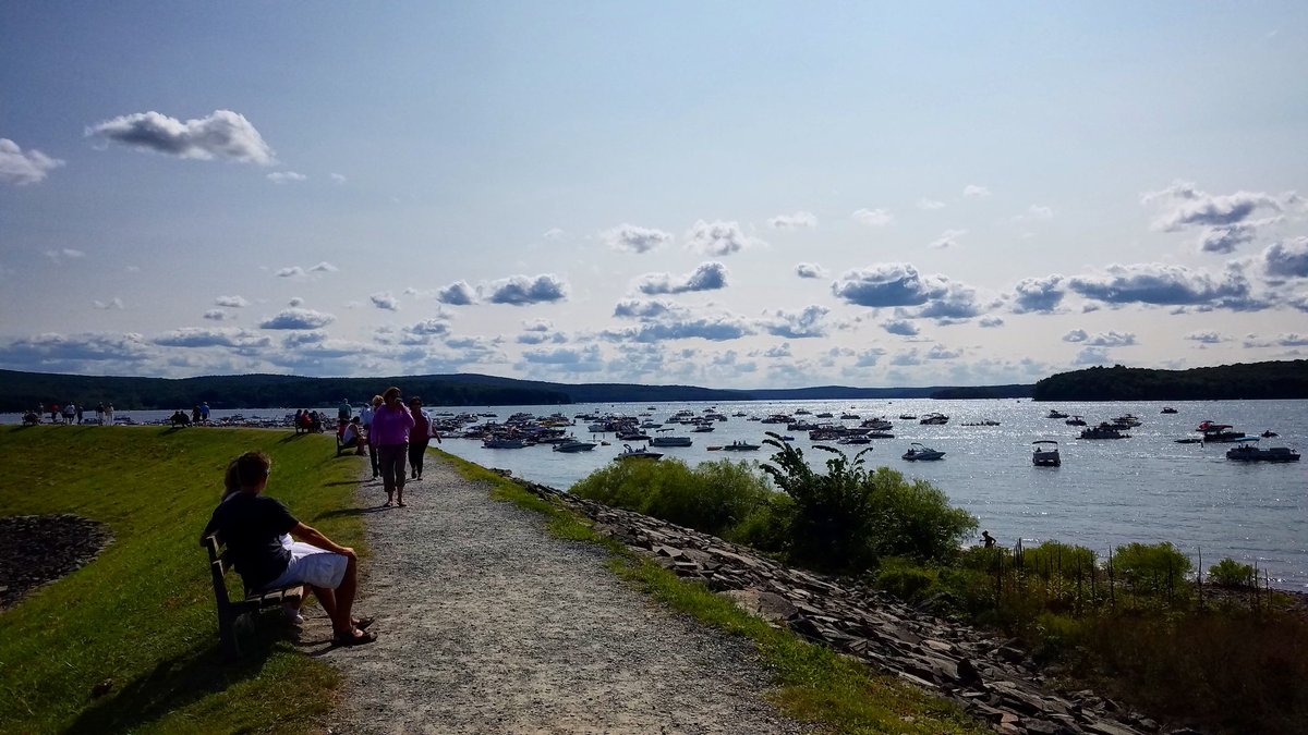Fantastic day at <a href="/WallyLakeFest/">Wally Lake Fest</a>!  Beautiful weather, loads of activity and one hell of a #wallypalooza. #lakewallenpaupack #poconomtns