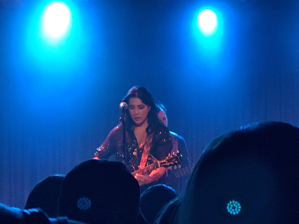 ChicagoStyleLiv's tweet photo. @michellebranch fun time https://t.co/WnsEmjdA7D