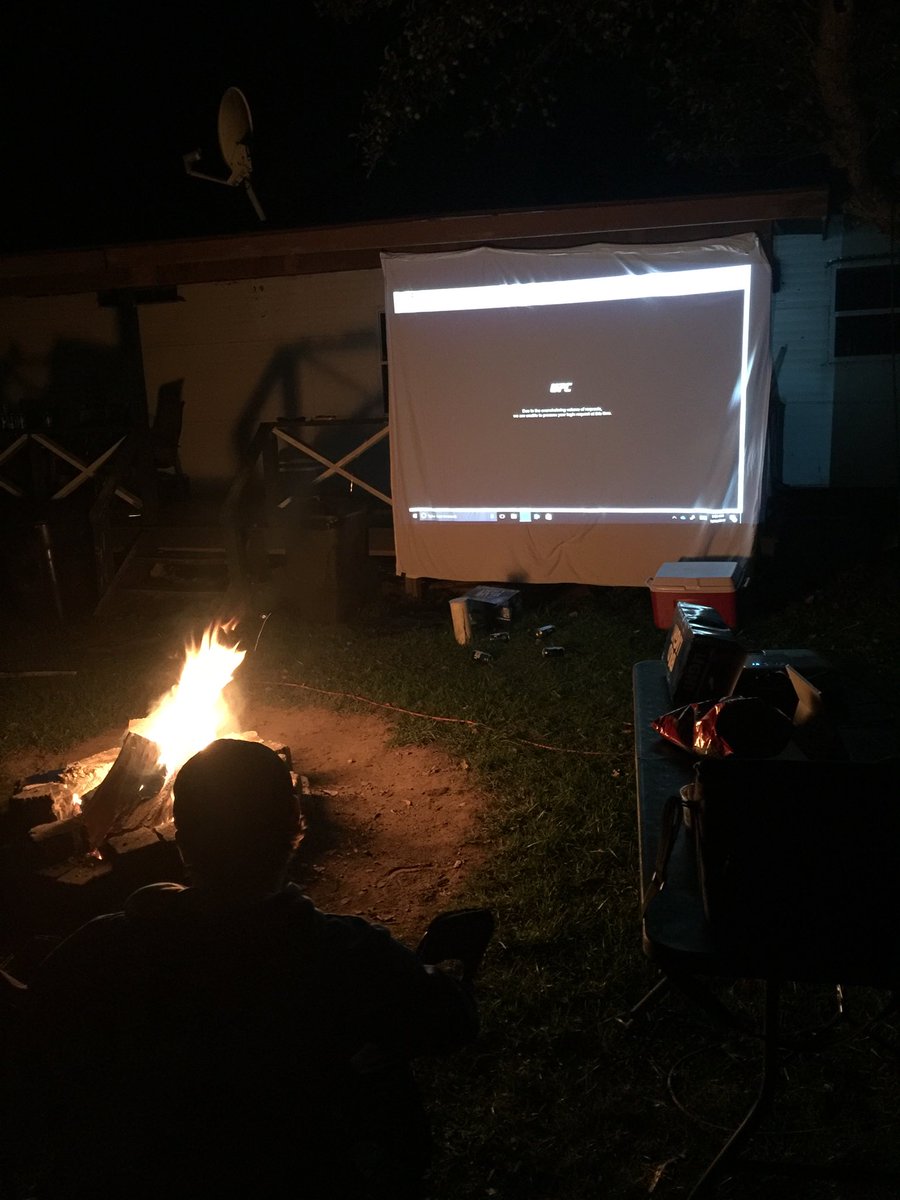 cblake30's tweet photo. @toddmccomas @ufc Great American setup for the fight .... minus the fight when the servers are down #ufcsucks #MayweathervMcgregor #refund https://t.co/INveWkb2U9