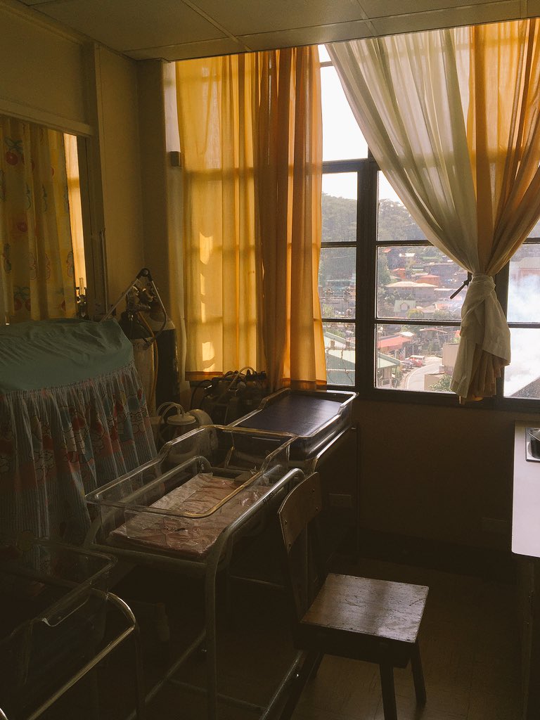 NegieWithaG's tweet photo. At dahil sunny ☀️ shiny shimmering splendid today. Let's go to CJH! #ViewFromNursery #FromStatus #halfDay https://t.co/xja6LKFU6j