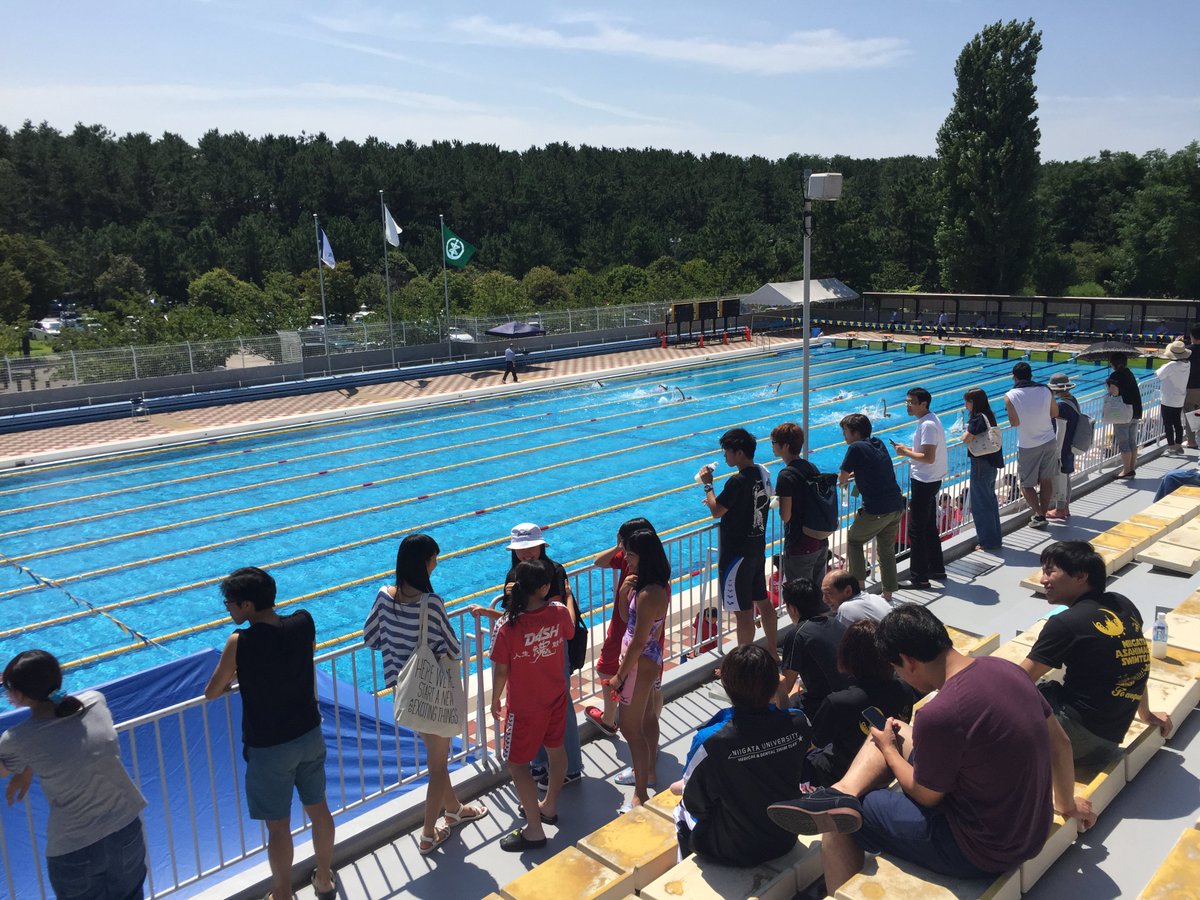 新潟大学旭町水泳部 医歯学水泳部 本日は西海岸公園市営プールにて 市民戦に参加してます