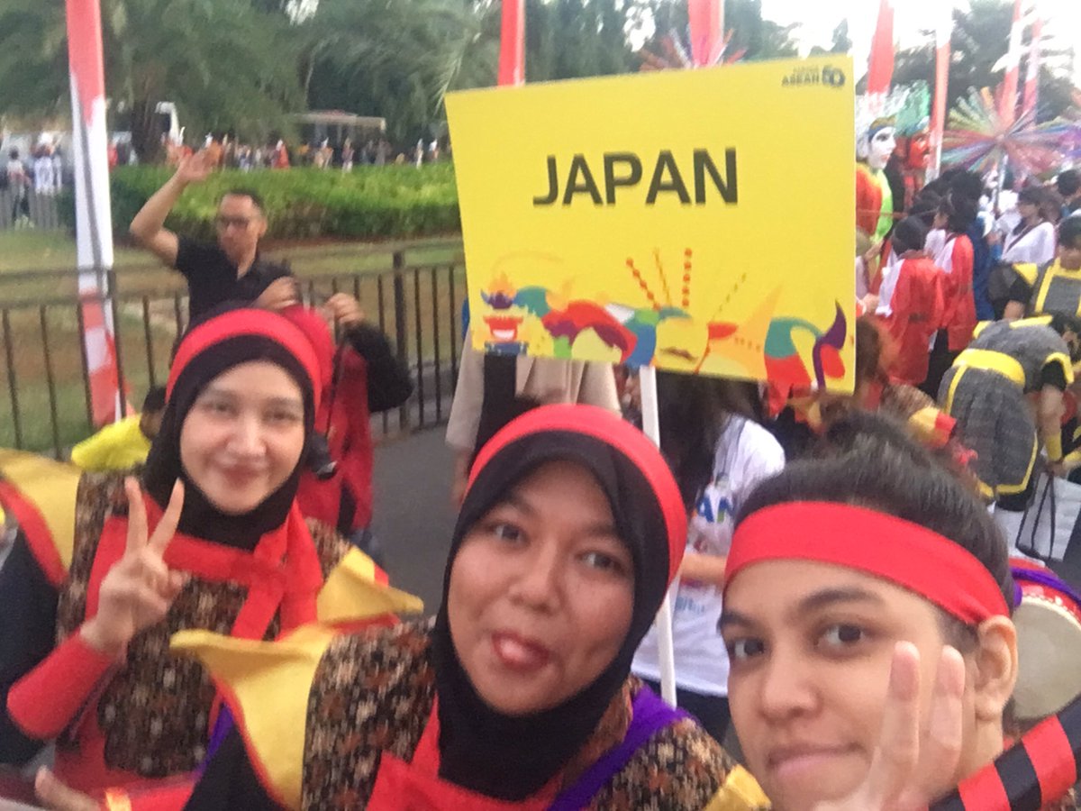 ncutlgx59's tweet photo. #ASEAN50 #ASEANparade #ASEAN #JapanMissionToASEAN https://t.co/LFwJTwjxO4