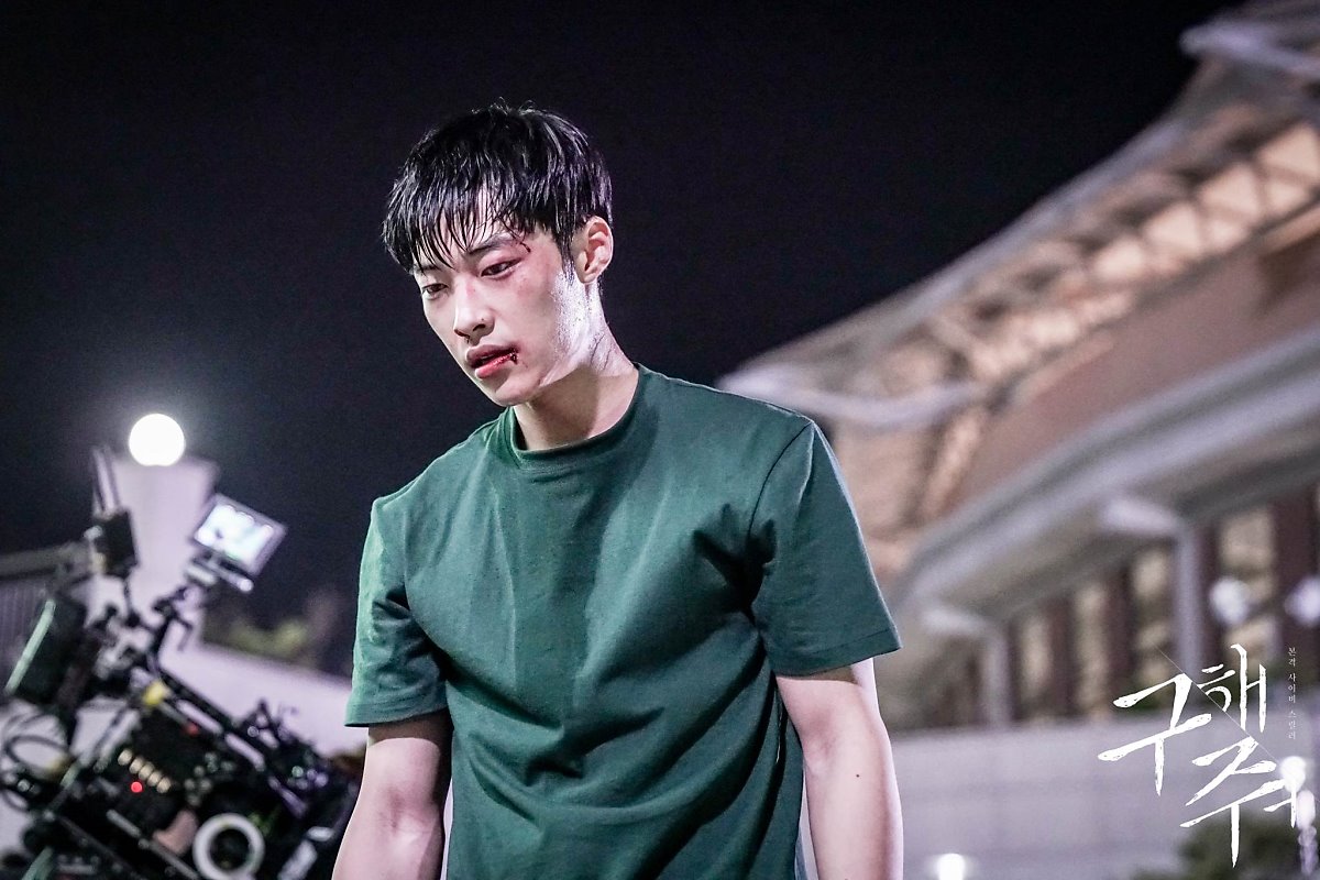 DIM990tUIAAFuRn.jpg:large