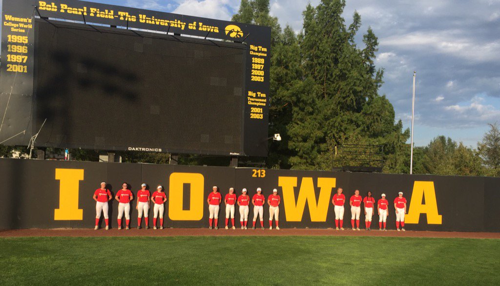 Team WI, tearing it up at the PGF Stars of Tomorrow Showcase in Iowa!  
9-1-2 on day 1.  
14U 3-0-1
16U 4-0
18U 2-1-1