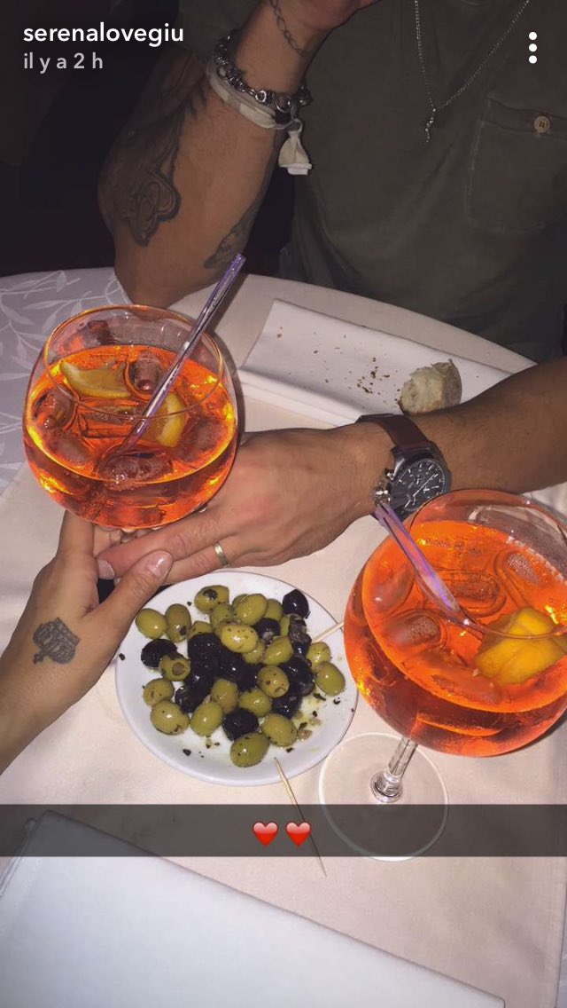 Serena_Source's tweet photo. Petite soirée resto pour @SFOFFICIEL &amp; @Giuseppe_IDV4 😍 N'hésitez pas à venir voir la page fb fan, avec pleins de nouvelles photos ❤️ https://t.co/vrIMHsUCKl
