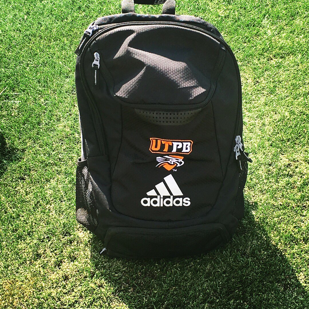 FalconMediaUTPB's tweet photo. Scrimmage day in full effect! @LdyFalconSoccer are #FalconTuff #FalconFever #FalconsUp https://t.co/5aZOIuvsBx