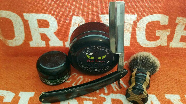 #SOTD <a href="/DapperDragnSoap/">Dapper Dragon Soaps</a> Black Dragon,
 Filarmonica str8rzr, <a href="/BrushnBlade/">Let’s Go 🇺🇸</a> LE brush 💈👍
 #wetshaving