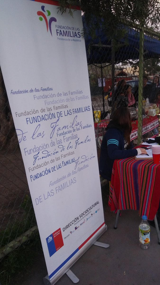 NikoRoman2's tweet photo. Inicio de campeonato territorial de mujeres en el CF La Pintana @funfamilias @tererey3 https://t.co/1ZYUqaYGXt