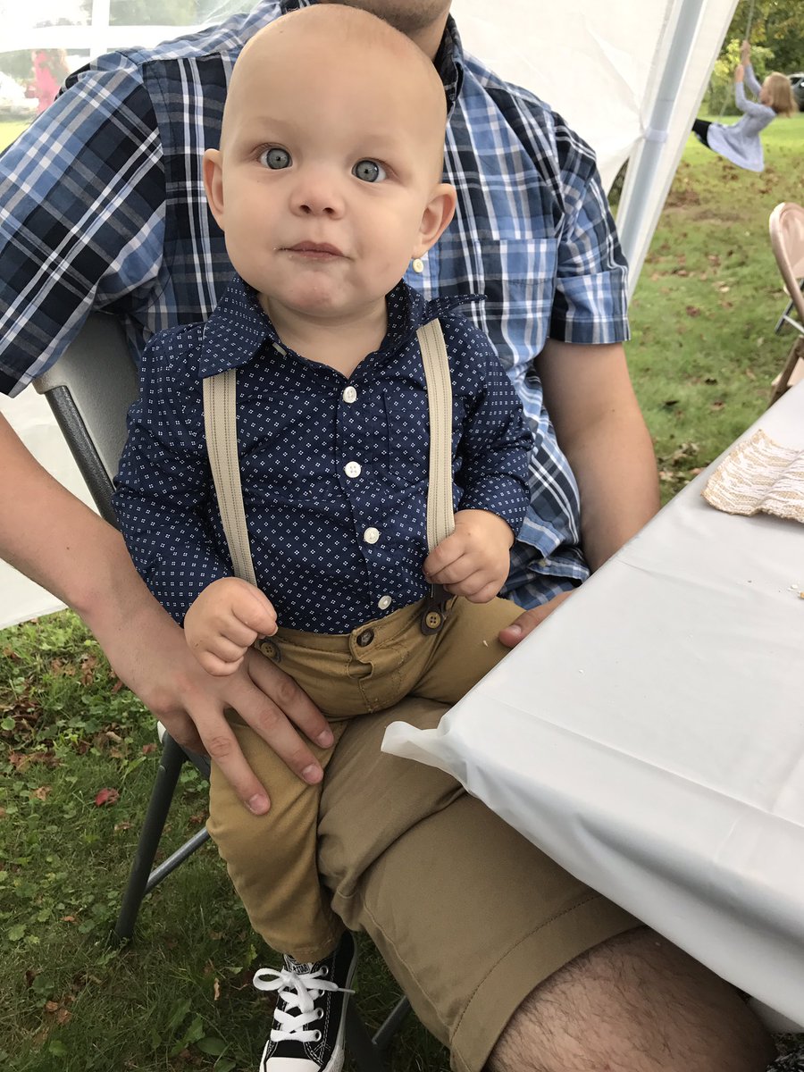 FoxRunGaming's tweet photo. When my 10 month old looks more dapper then me. #TeamEmmmmise #TeamSSG #teammafia #dapperbaby https://t.co/09wPs4LdOw