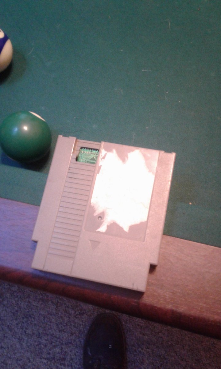 ChrisCoe11's tweet photo. Picked this up at a moving sale last week I'm gonna have it checked out. #patthenespunk #8biteric #thegamechasers. https://t.co/CSKae9l2kC