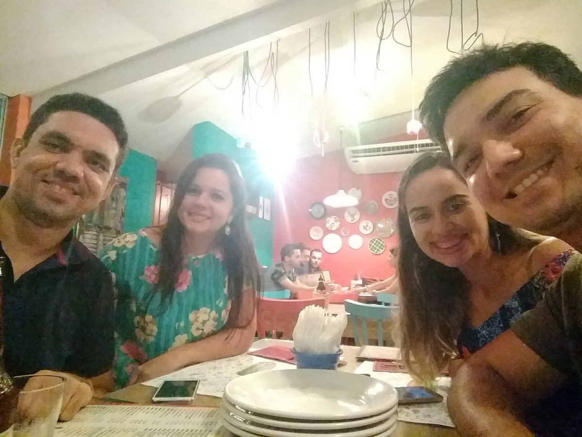 Provando a macaxeira gratinada tanto recomendada pelos viajantes (at <a href="/BarCaxeira_/">BARCAXEIRA</a>) swarmapp.com/c/byhvr1sajyw