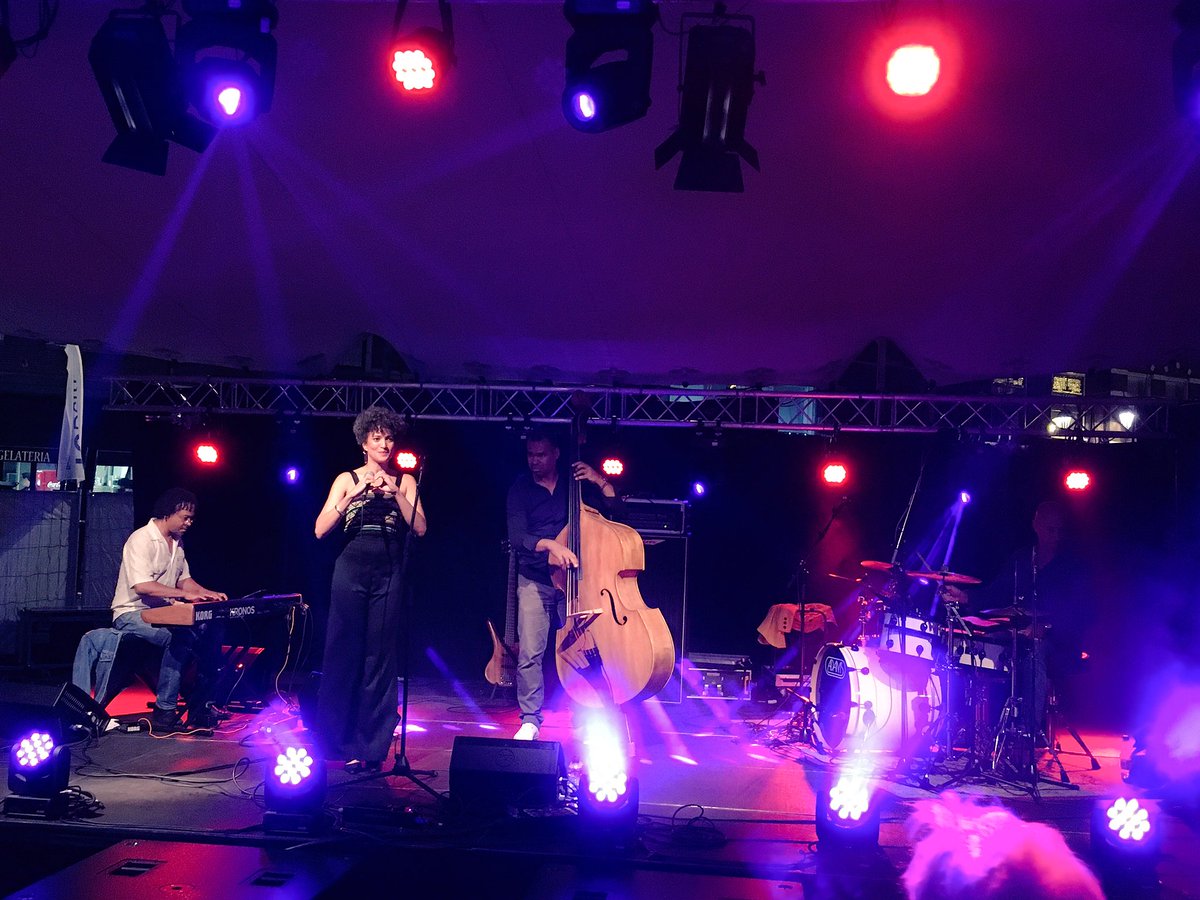 RobNeeleman's tweet image. Genoten van een heerlijke jazzy set van @Kris_Berry tijdens @jazzfestdelft met een prachtige 'Georgia' van Emily King