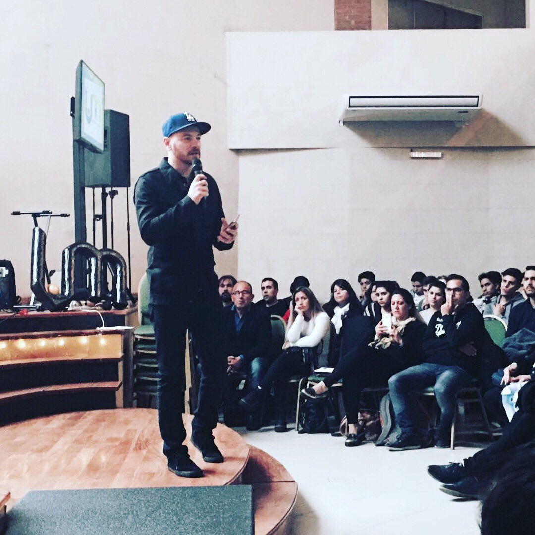 G2_GabrielG's tweet image. ¡Una maravillosa jornada! @vidamusik #vidamusik2017 #FA17 #marcobarrientos #argentina