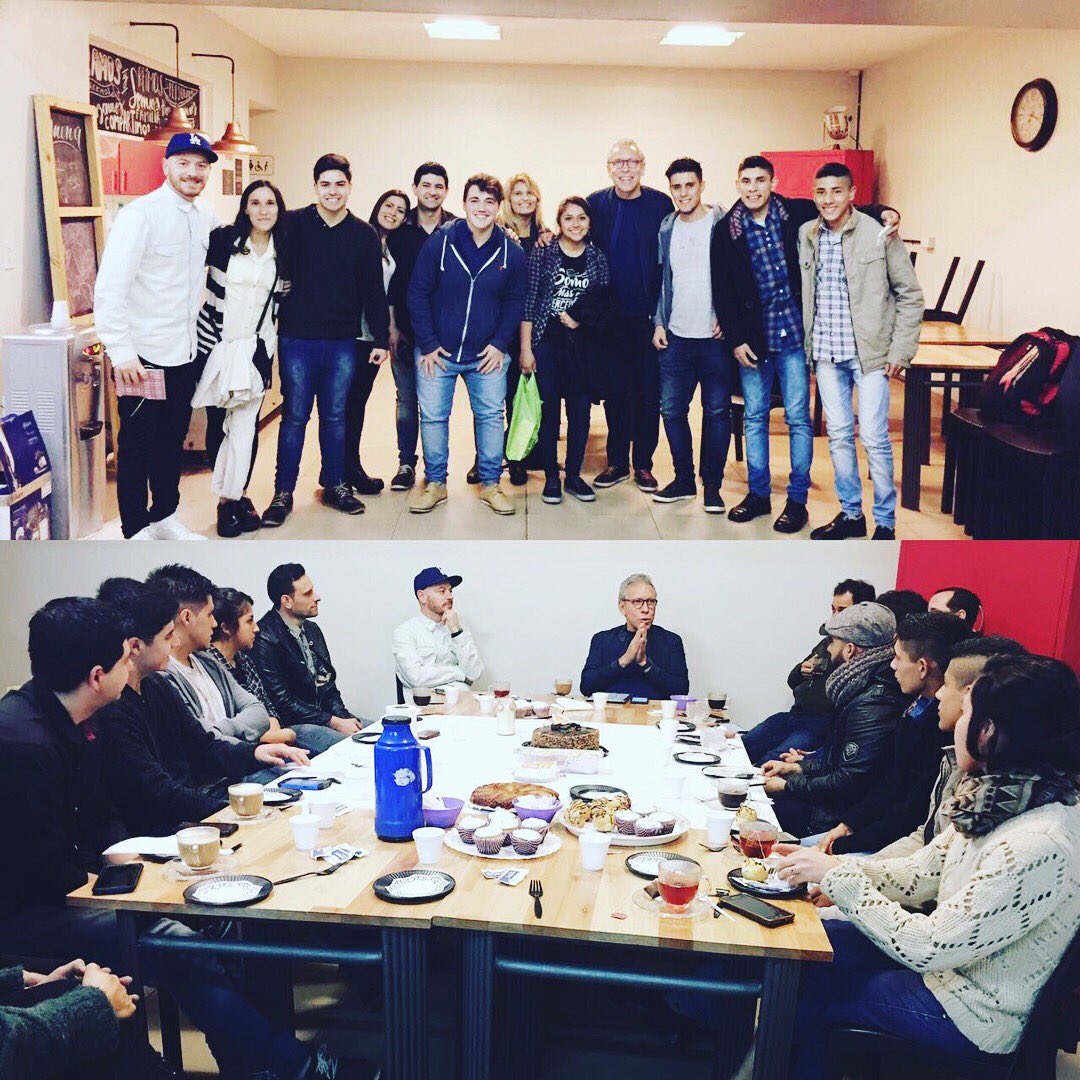 G2_GabrielG's tweet image. ¡Una maravillosa jornada! @vidamusik #vidamusik2017 #FA17 #marcobarrientos #argentina