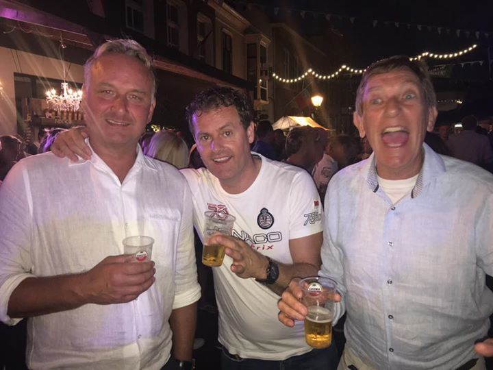 Ernstdoff's tweet image. Tagged!