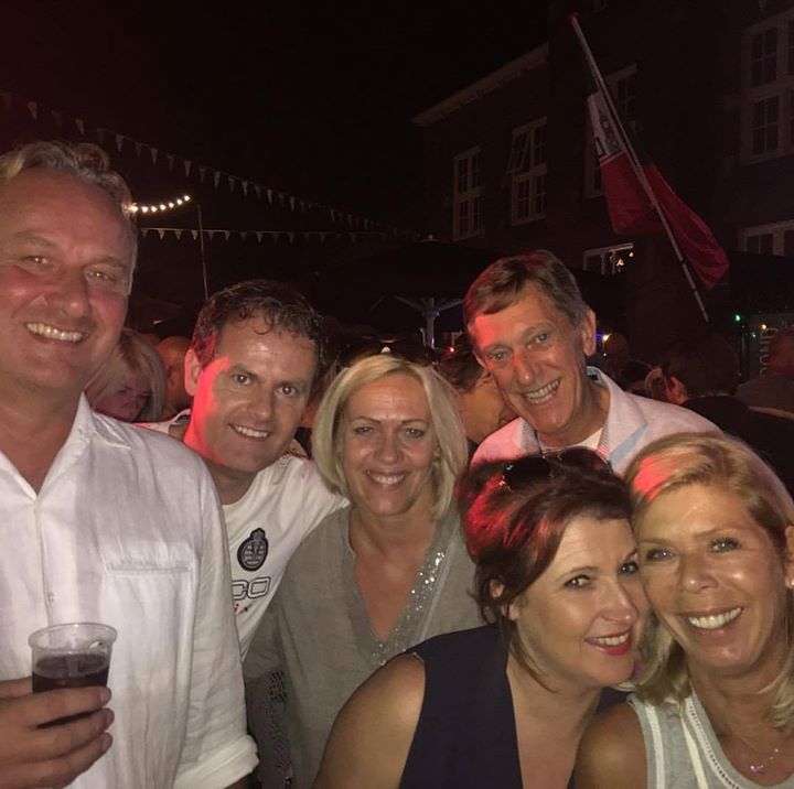 Ernstdoff's tweet image. Tagged! Nog eentje dan 😀