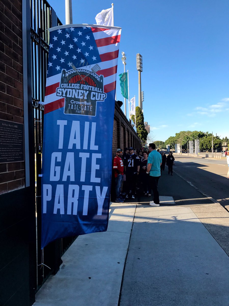 The <a href="/crownbet/">CrownBet</a> Tailgate Party is open! Some fans lined up ready to enjoy the ultimate <a href="/CFSydneyCup/">College Football</a> experience #crownbettailgate