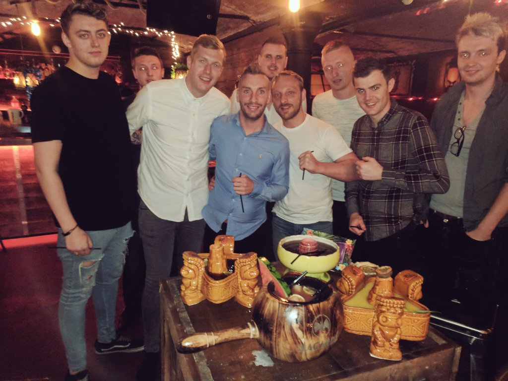 lpoolbarcrawl's tweet photo. Geordie Shore - Shaun's Stag Do from Newcastle. Sharer bowls from @mansruin_L1 you need to check this place out. Drinks are unreal! 🍹🍍🥝🍊 https://t.co/gZ5glw6LxF